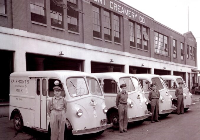 1941-Fairmont-creamery-BW-Four-guys-milk-trucks-MID-2